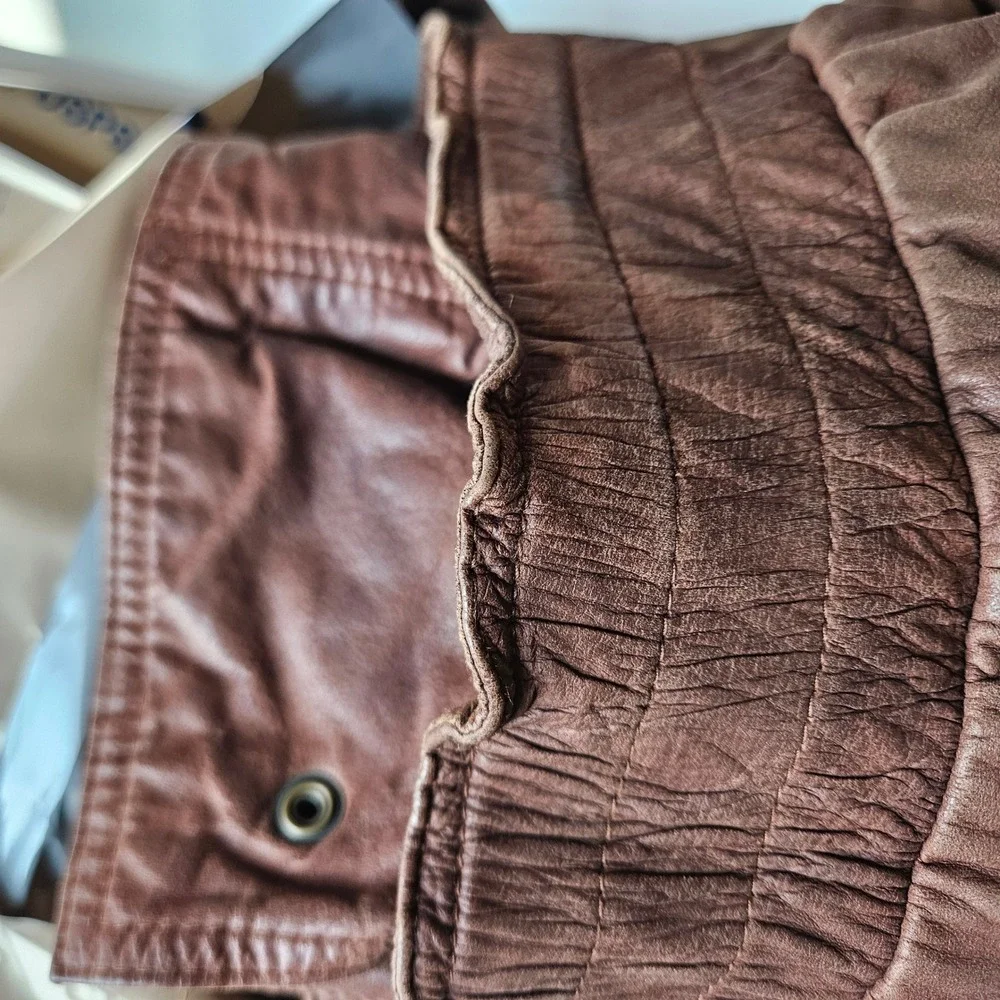 Vintage Wilsons Leather Bomber Jacket Medium Brown 90s Aviator Aventure Bound